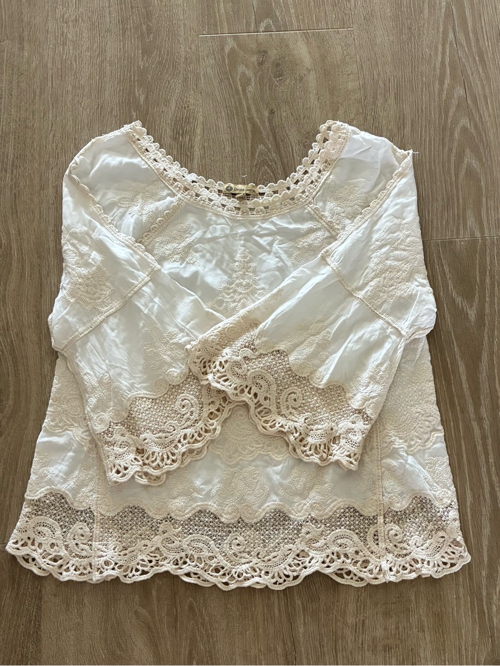 Democracy White Embroidered Lace Boho Blouse – Size M